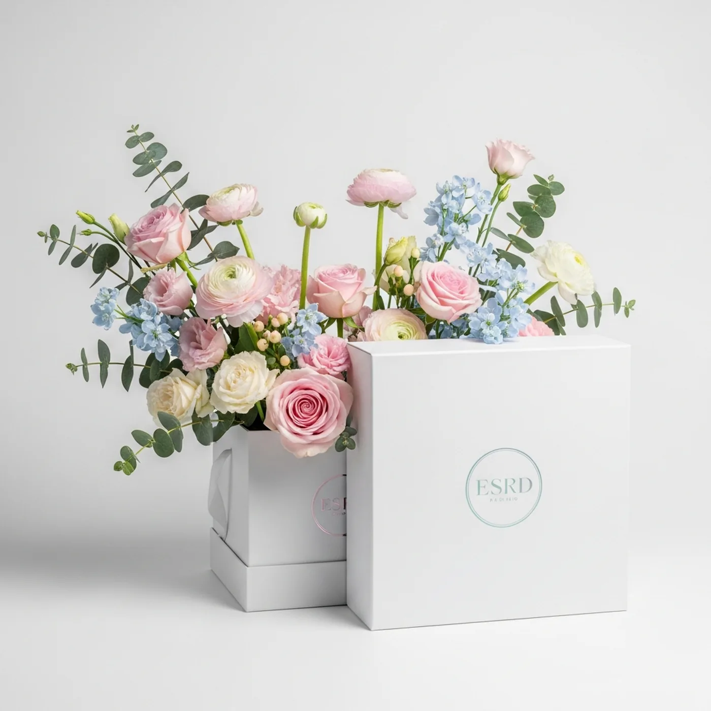 Пример изображения для промпта Logo-cake scroll-stopper